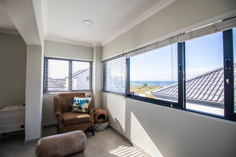 3 Bedroom Property for Sale in Sandy Point Beach Estate Western Cape